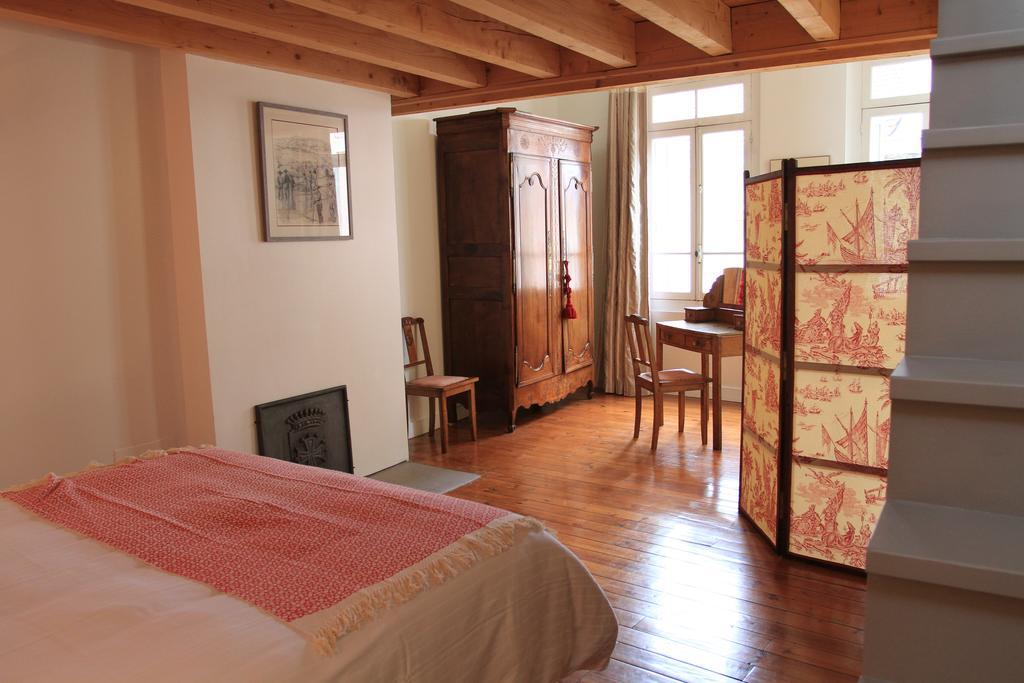 La Maison Des Vignes Bordeaux Room photo